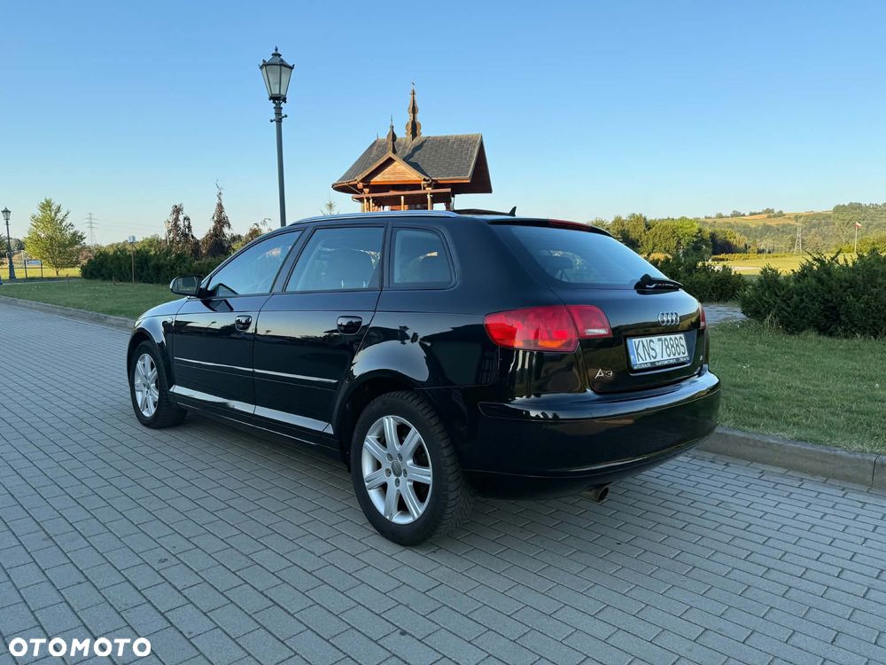 Audi A3 Sportback 1.6 Attraction - 4