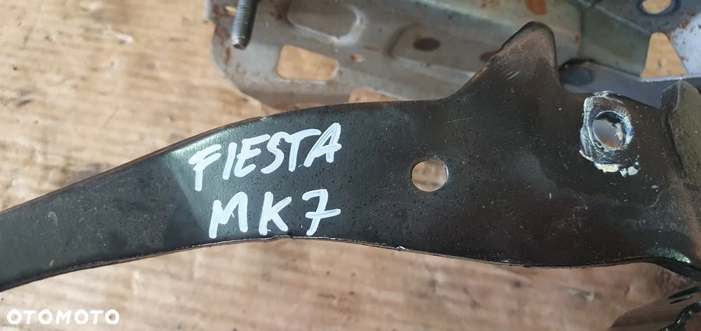 Pedał hamulca Ford Fiesta MK7 - 5