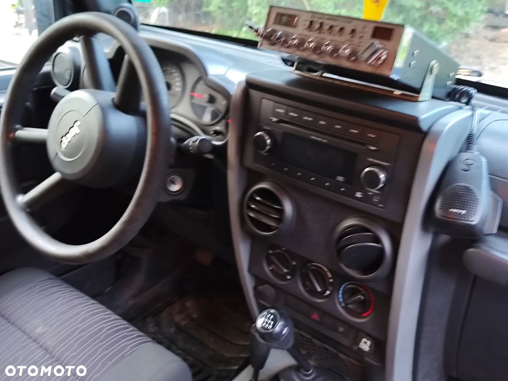 Jeep Wrangler 3.8 Sahara - 15