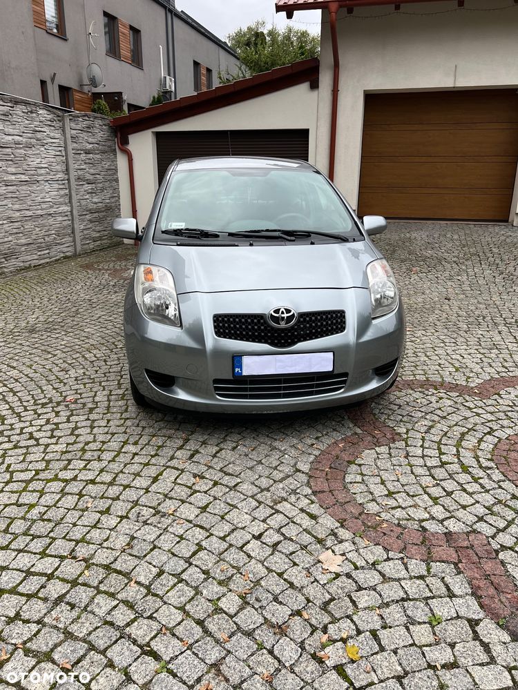 Toyota Yaris - 3