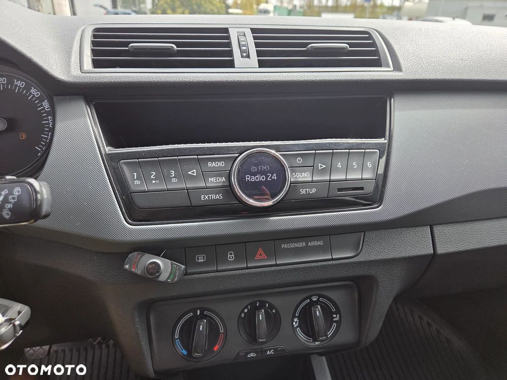 Skoda Fabia 1.2 TSI Active - 11