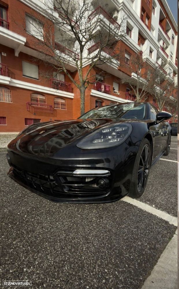 Porsche Panamera Sport Turismo Turbo - 1