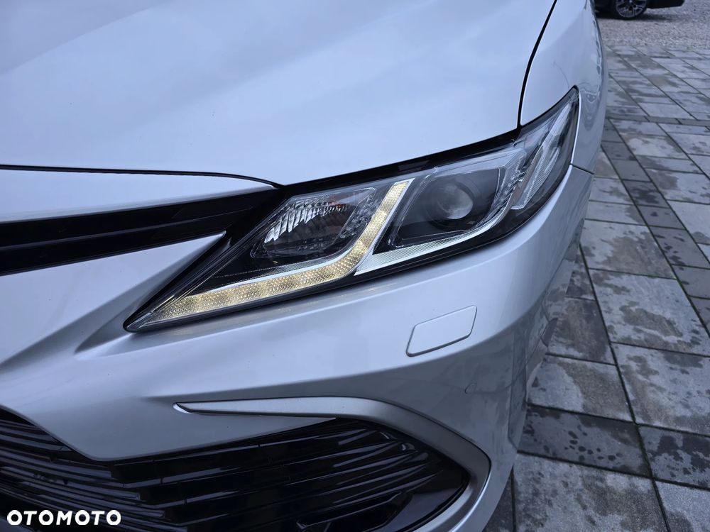 Toyota Camry 2.5 Hybrid Executive CVT - 38