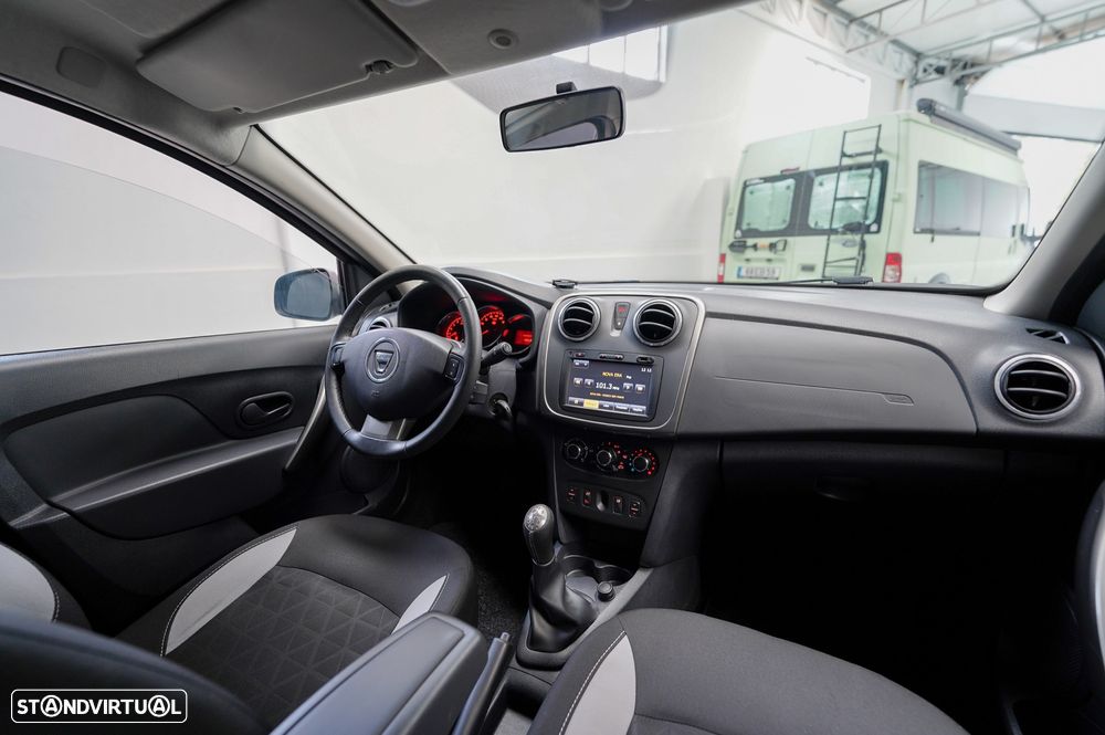 Dacia Sandero 1.5 dCi Stepway - 12