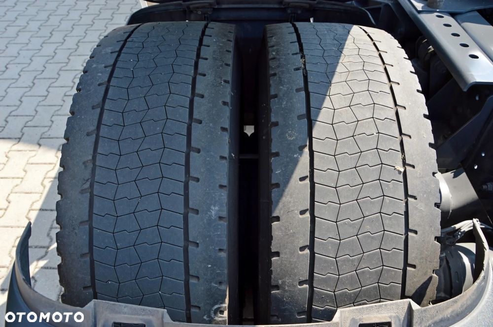 DAF XG+ 530 / ZF INTARDER / ALCANTARA /KLIMA POST. / FULL LED / PNEUMATYCZNY FOTEL PASAŻERA / WENT. FOTEL! - 27