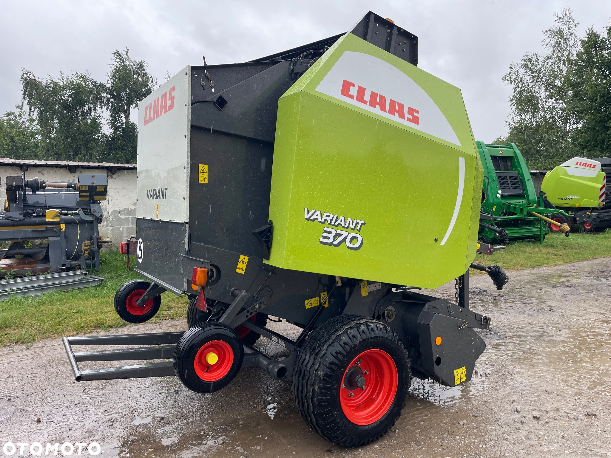 Claas Variant 370 - 3