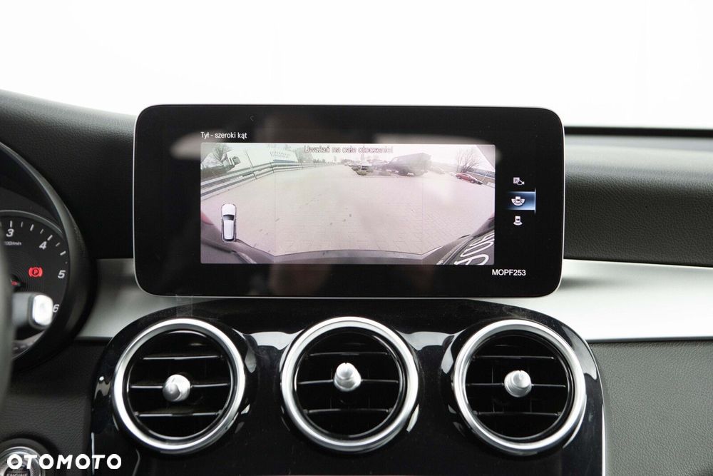 Mercedes-Benz GLC 200 d 4-Matic - 33