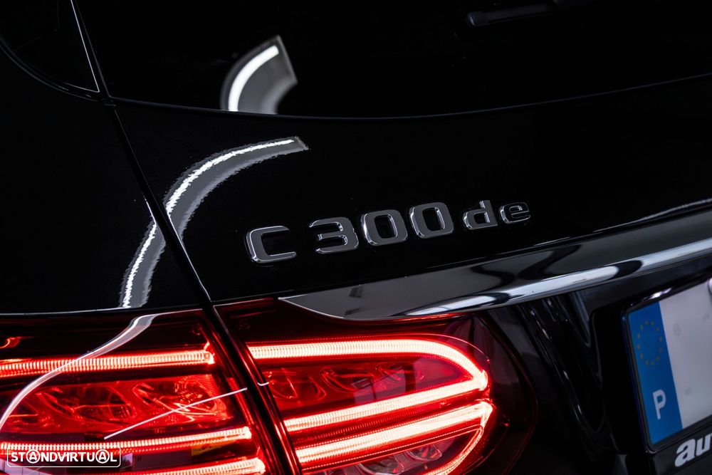 Mercedes-Benz C 300 de AMG Line - 12