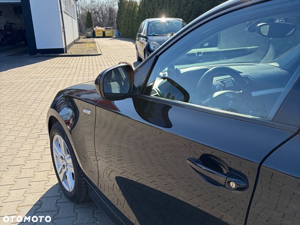 BMW Seria 1 118d DPF - 25