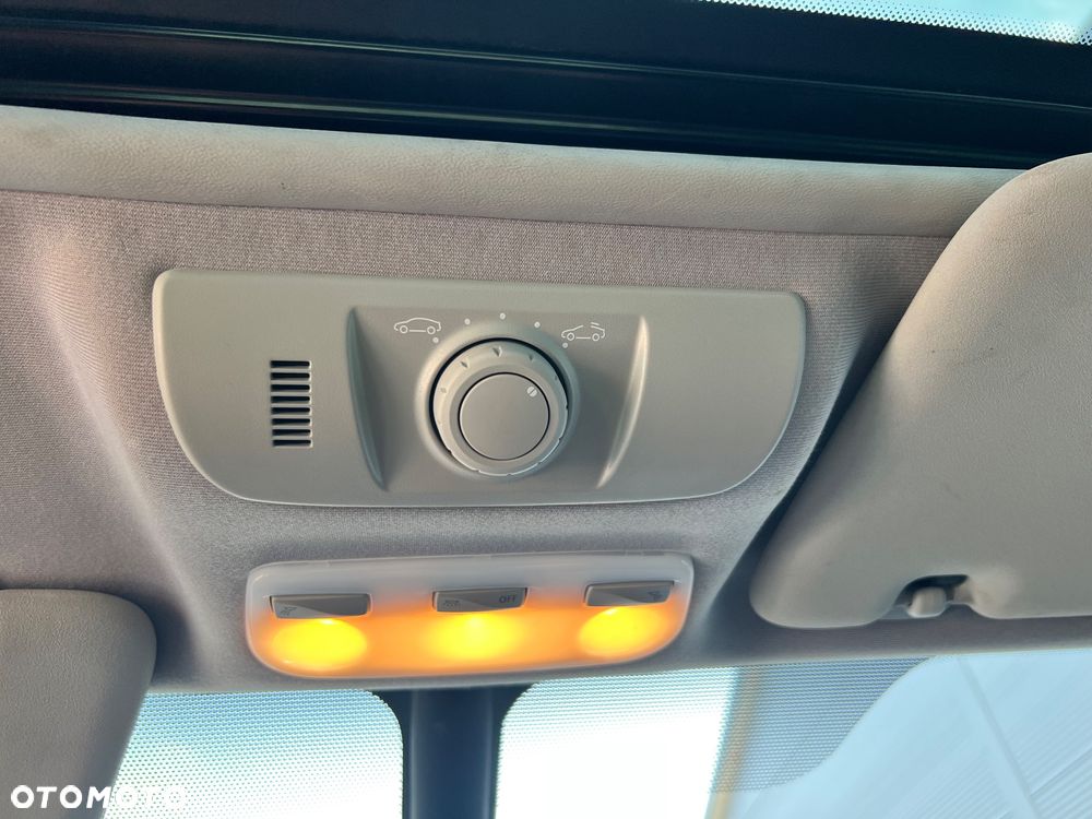 Renault Scenic ENERGY TCe 115 Bose Edition - 22