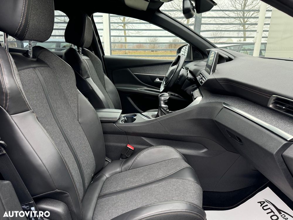 Peugeot 3008 1.2 PureTech Turbo S&S GT-Line - 12