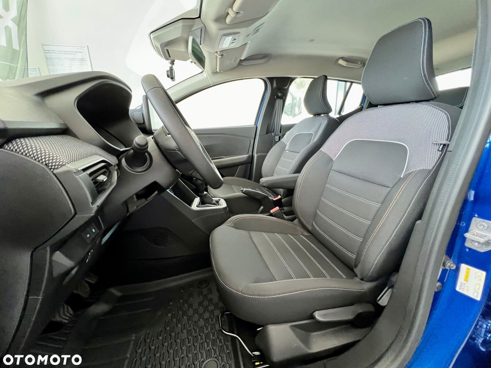 Dacia Sandero - 32