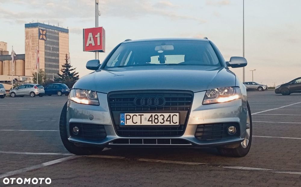 Audi A4 Avant 2.0 TDI DPF Ambiente - 12