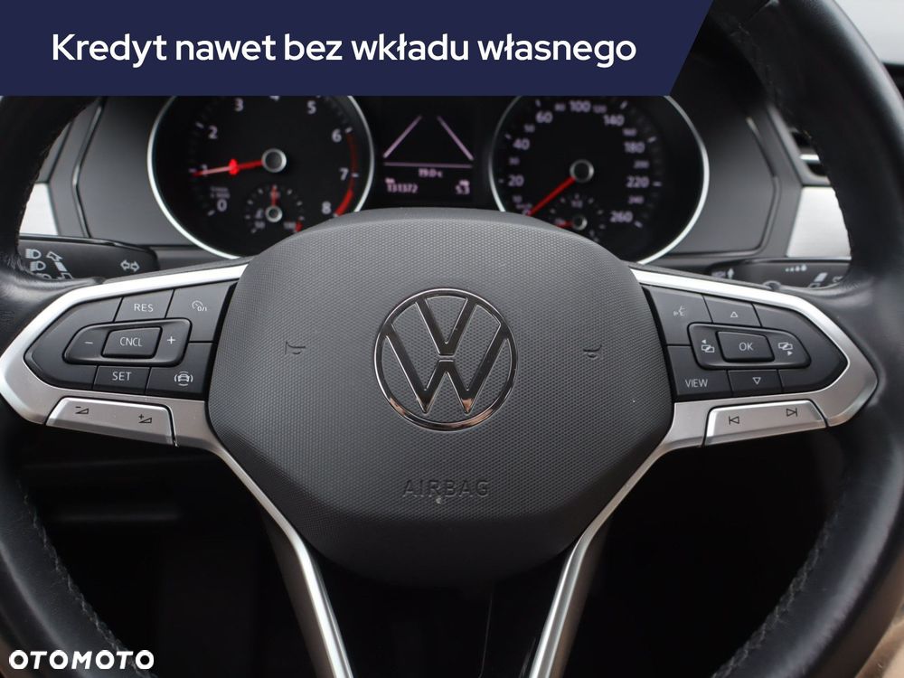 Volkswagen Passat - 19