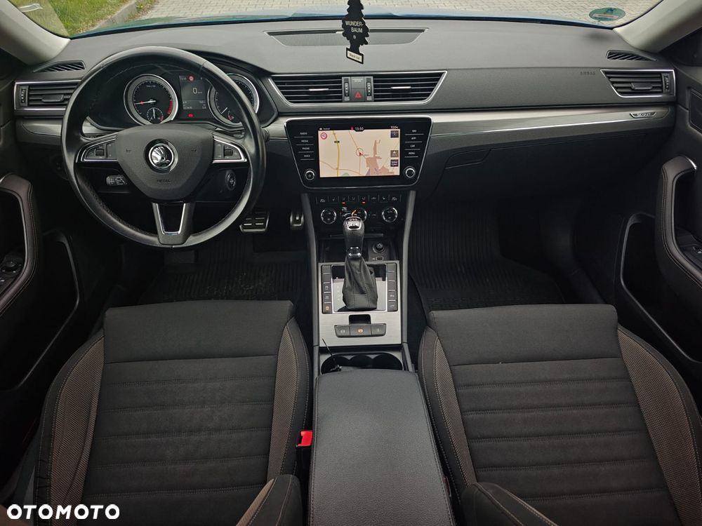 Skoda Superb 2.0 TDI 4x4 DSG Scout - 28