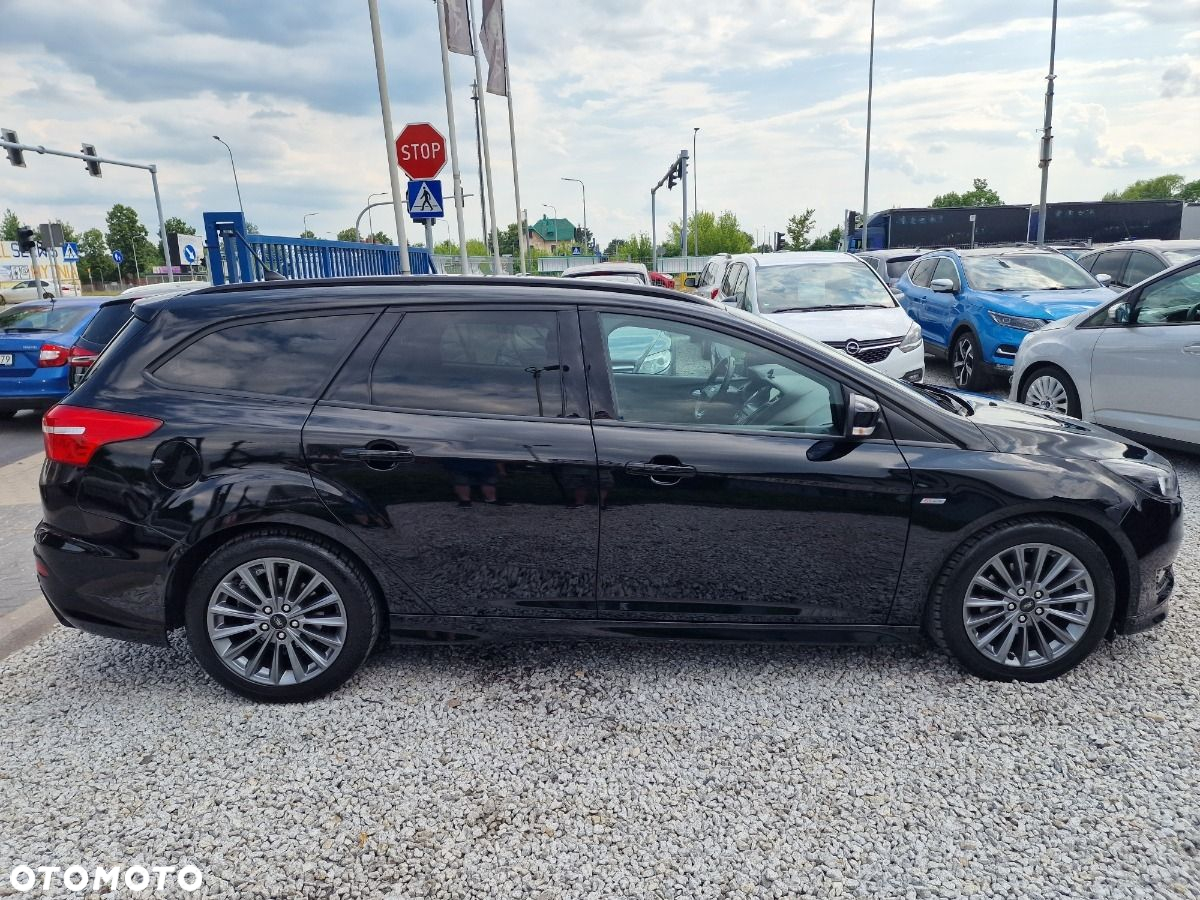 Ford Focus 1.0 EcoBoost ST-Line Red ASS - 35