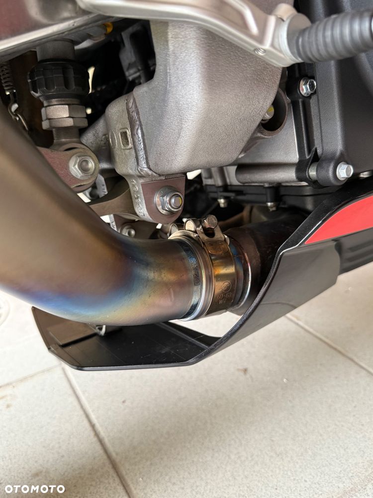 Aprilia RSV - 30