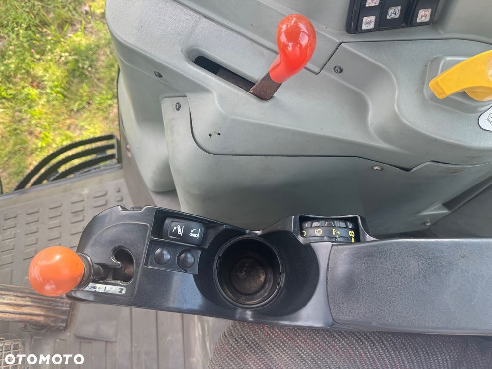 Massey Ferguson 8250 PowerControl - 37