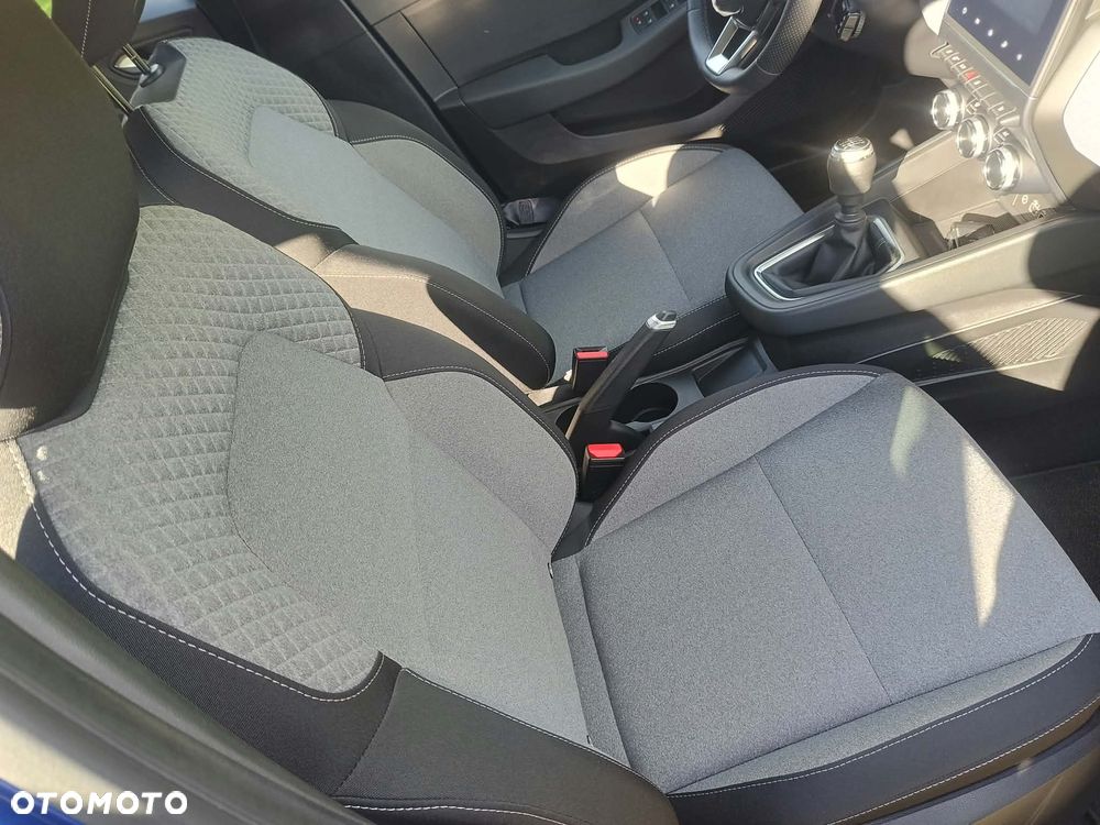 Mitsubishi Colt - 15