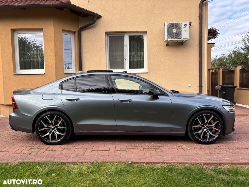 Volvo S60 T8 Recharge AWD Polestar Engineered - 19
