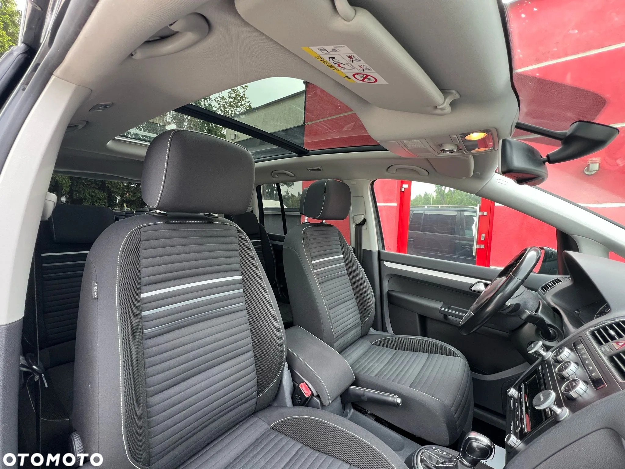 Volkswagen Touran 1.6 TDI DPF DSG Cup - 18
