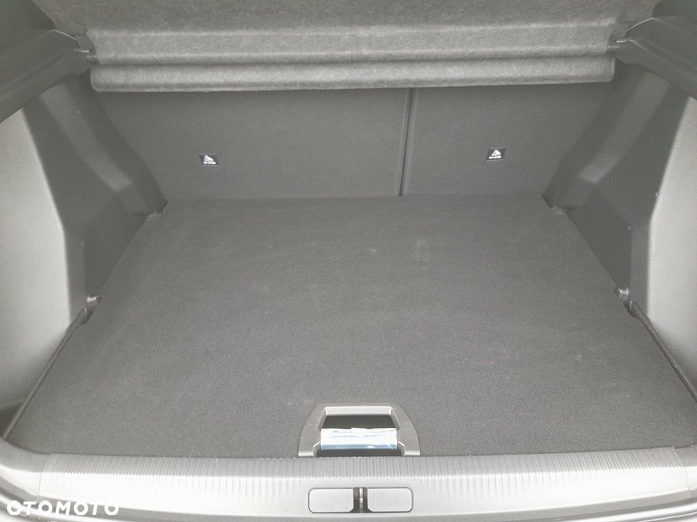 Peugeot 2008 1.2 PureTech Allure S&S EAT8 - 22