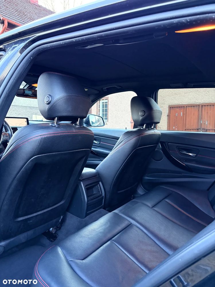 BMW Seria 3 320d Efficient Dynamics Edition Sport Line - 12