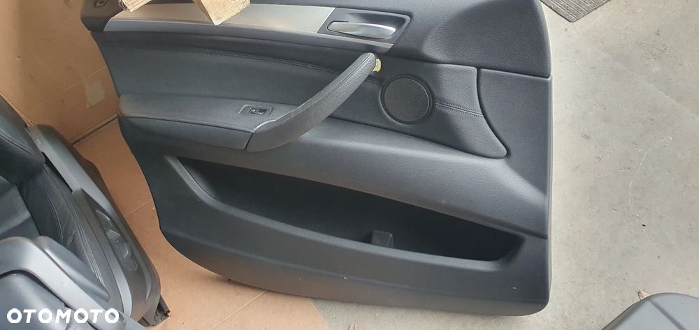 Fotele kanapa boczki komplet czarna skóra elektryczne 7 osób BMW X5 E70 Lift M-Pakiet - 8