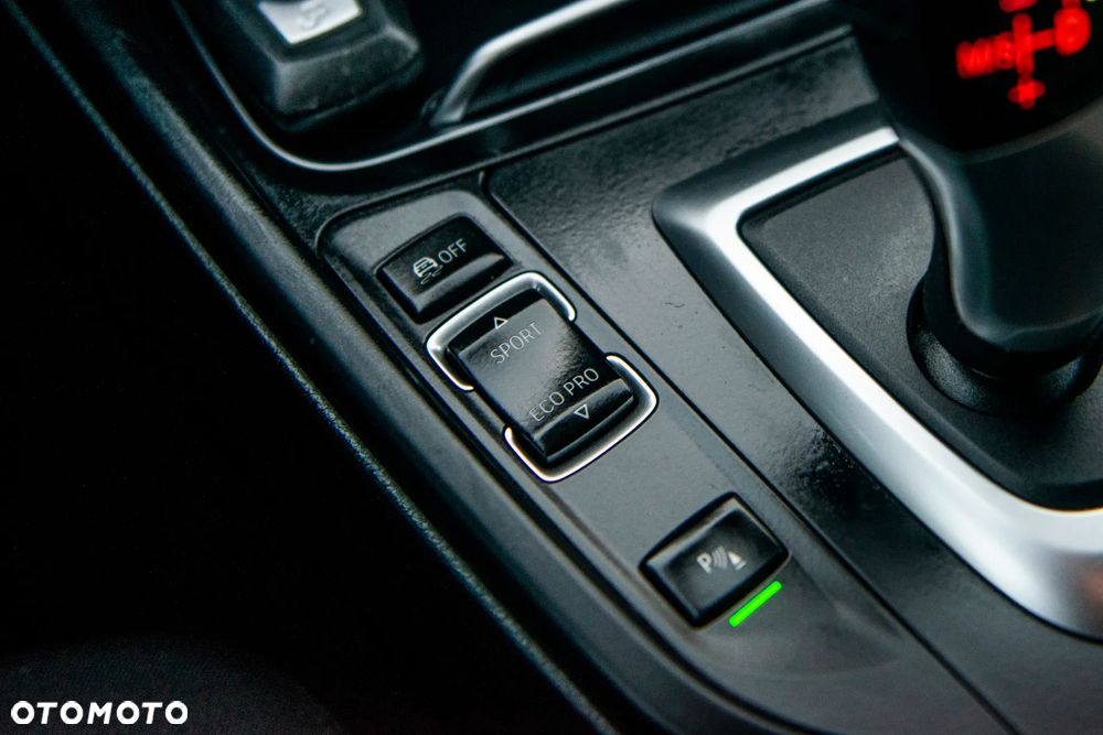 BMW Seria 3 320d DPF Edition Fleet - 27