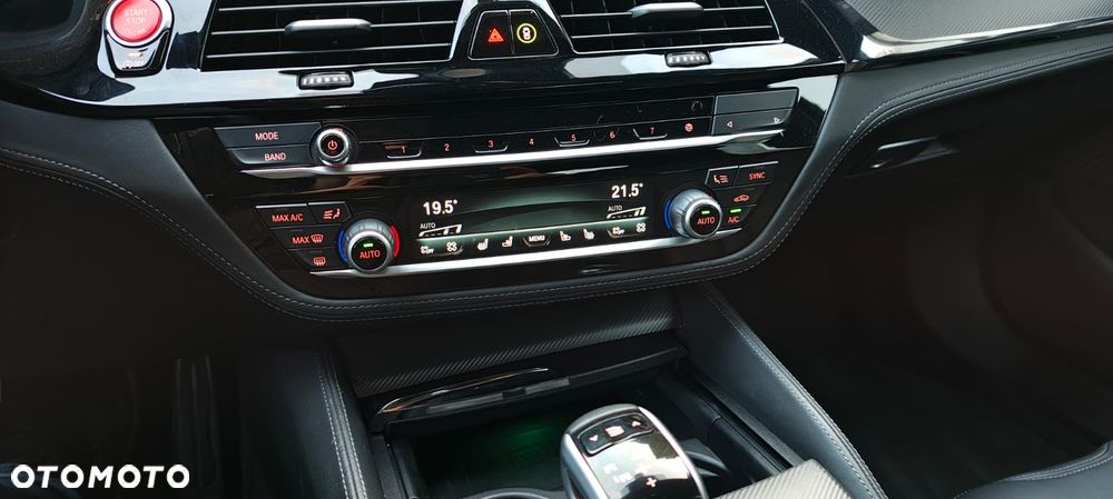 BMW M5 Competition - 18