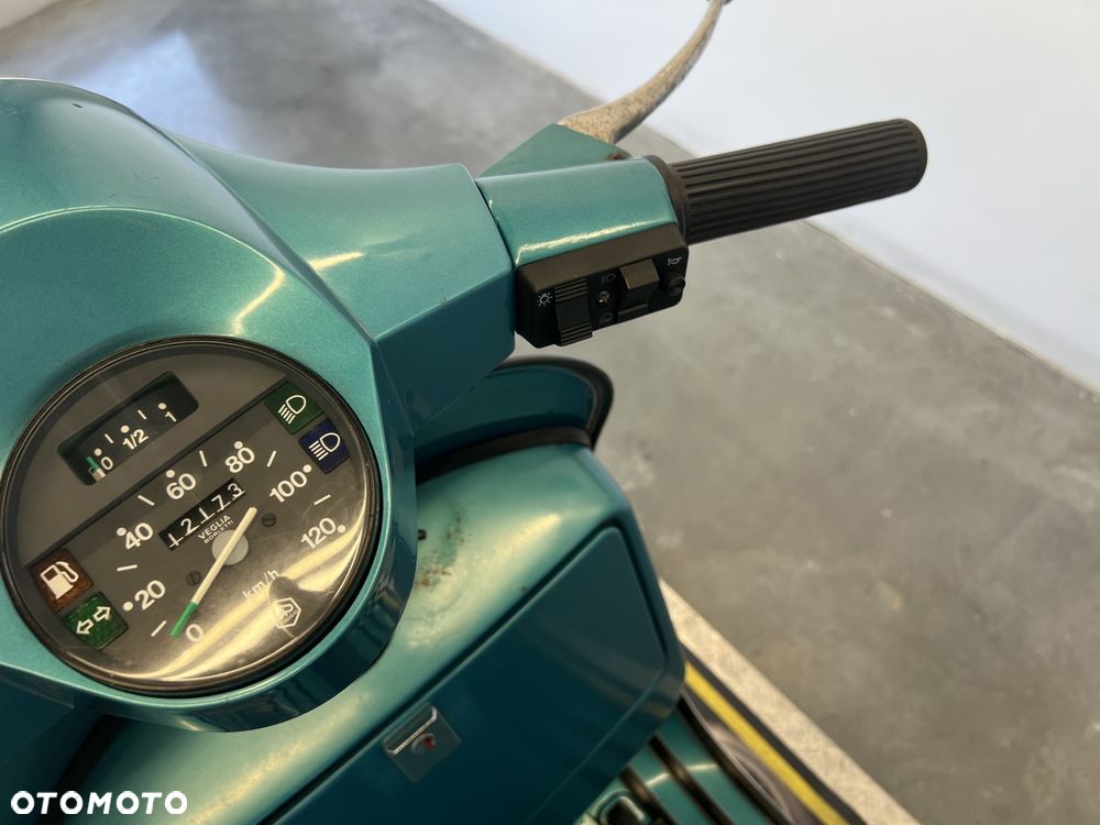 Piaggio Vespa - 20