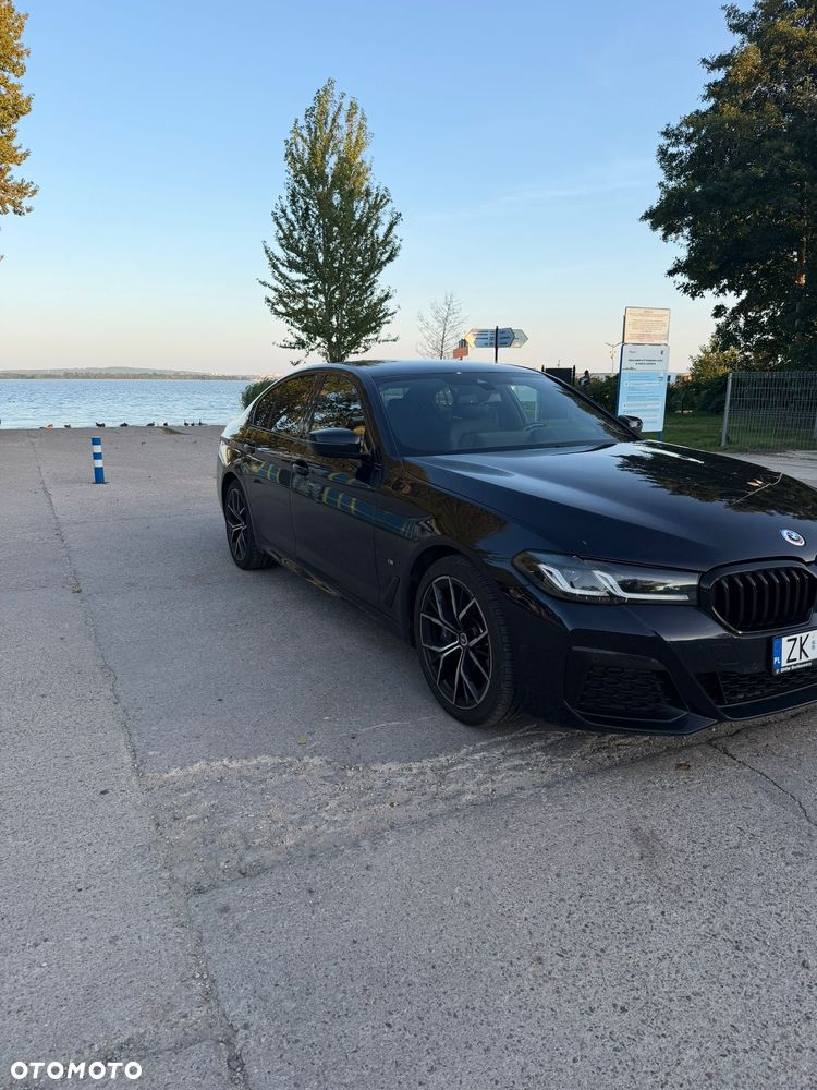 BMW Seria 5 520d xDrive MHEV M Sport sport - 2