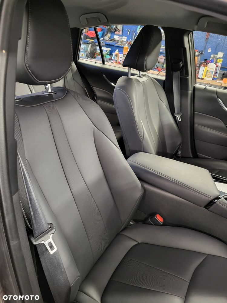 Toyota Mirai Advanced - 21