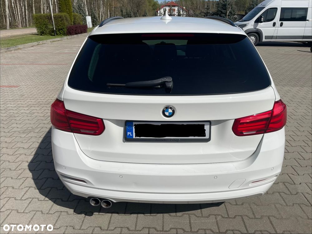 BMW Seria 3 320d Edition Luxury Line Purity - 11