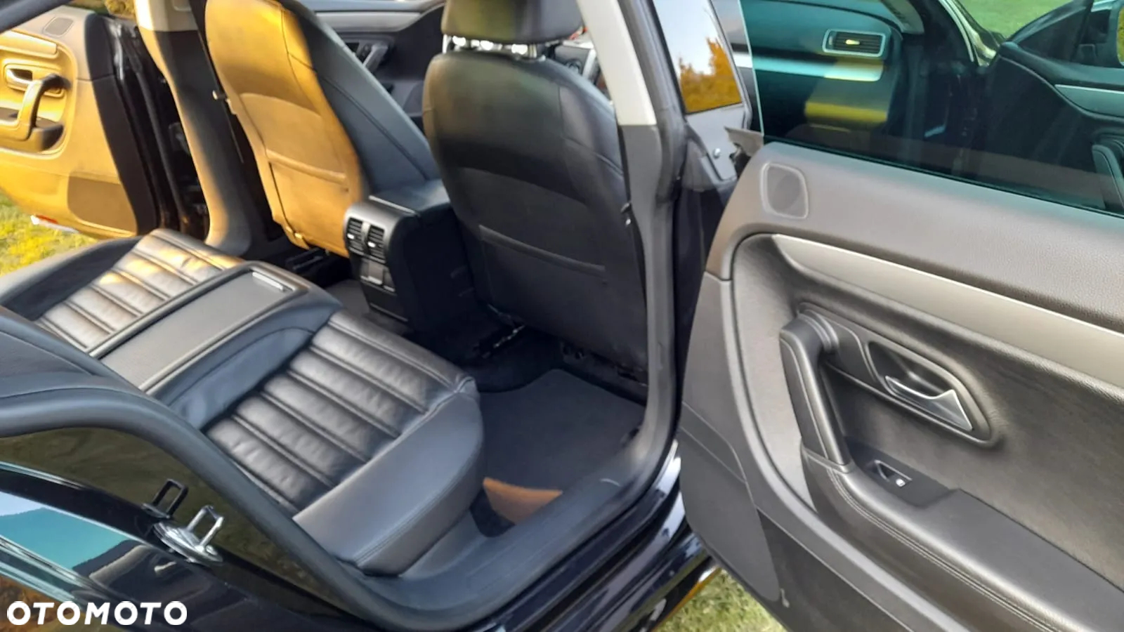 Volkswagen Passat 2.0 TSI Comfortline - 28