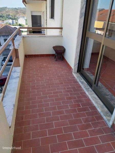 Apartamento T3 para venda 230.000€ em Ourém com varanda - Grande imagem: 3/12