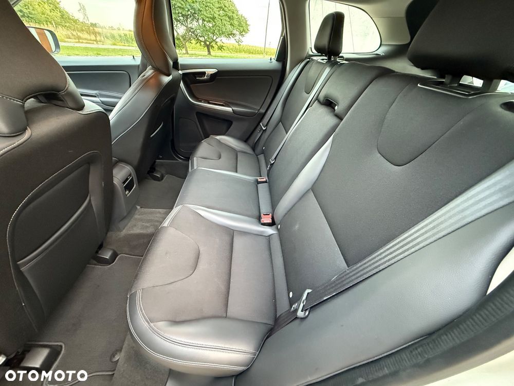 Volvo XC 60 - 23