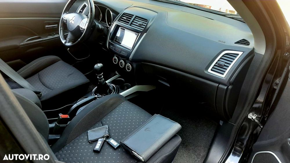 Mitsubishi ASX 1.8 DI-D 2WD Intense - 9