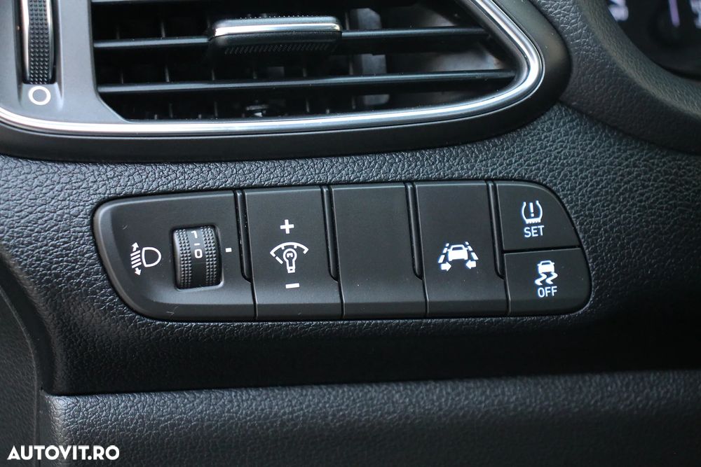 Hyundai i30 1.6 CRDI Prime - 7