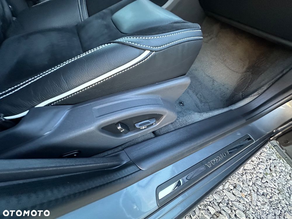 Volvo V60 D4 Geartronic Summum - 25