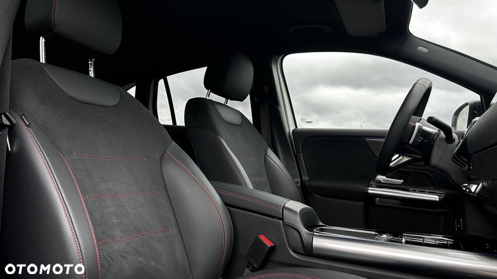 Mercedes-Benz GLA 200 AMG Line - 24