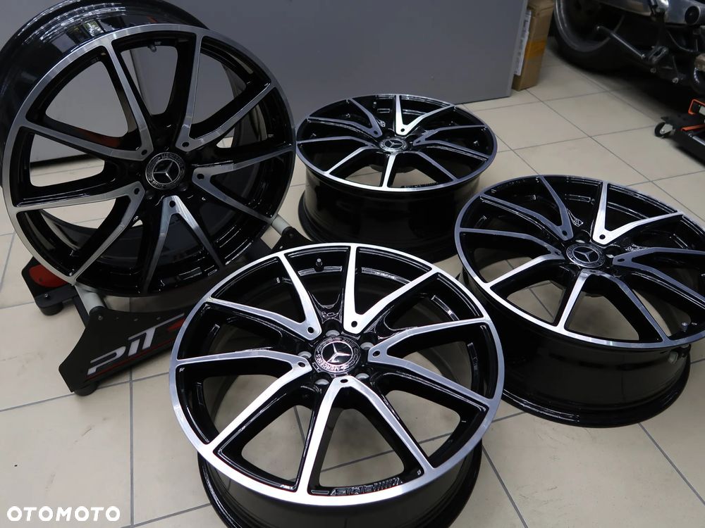 Felgi Aluminiowe Mercedes V-Klasa 19'' AMG  8x19et43 - 11