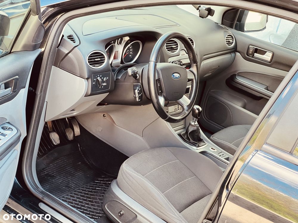 Ford Focus 2.0 TDCi Titanium - 15