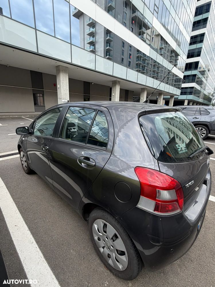 Toyota Yaris 1.3 Dual VVT-i Terra Plus - 3