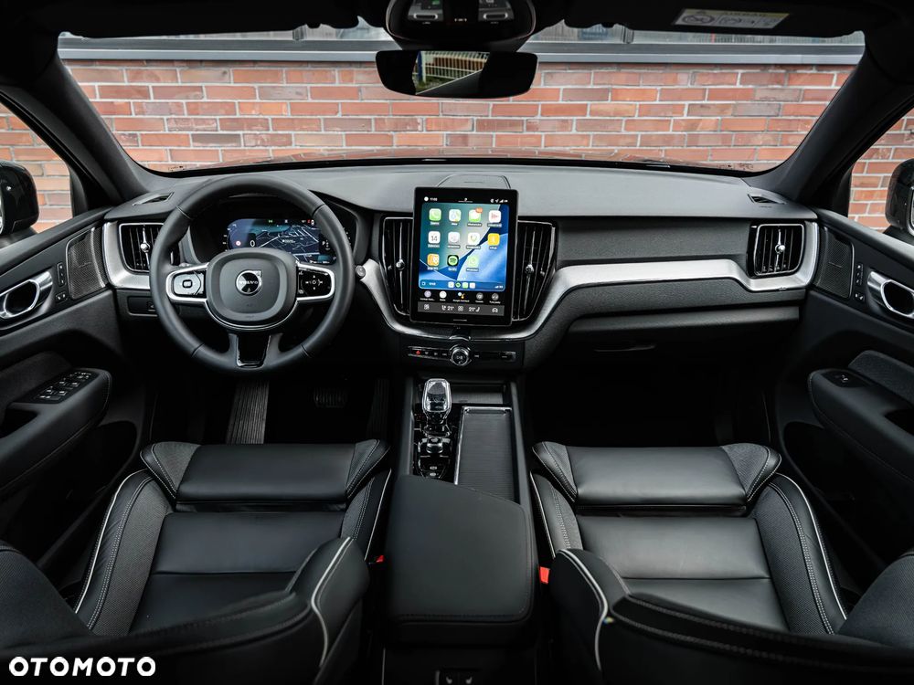 Volvo XC 60 B5 B AWD Plus Dark - 5