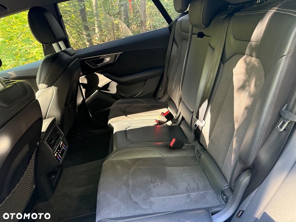 Audi Q8 ver-50-tdi-mhev-quattro-tiptronic - 10