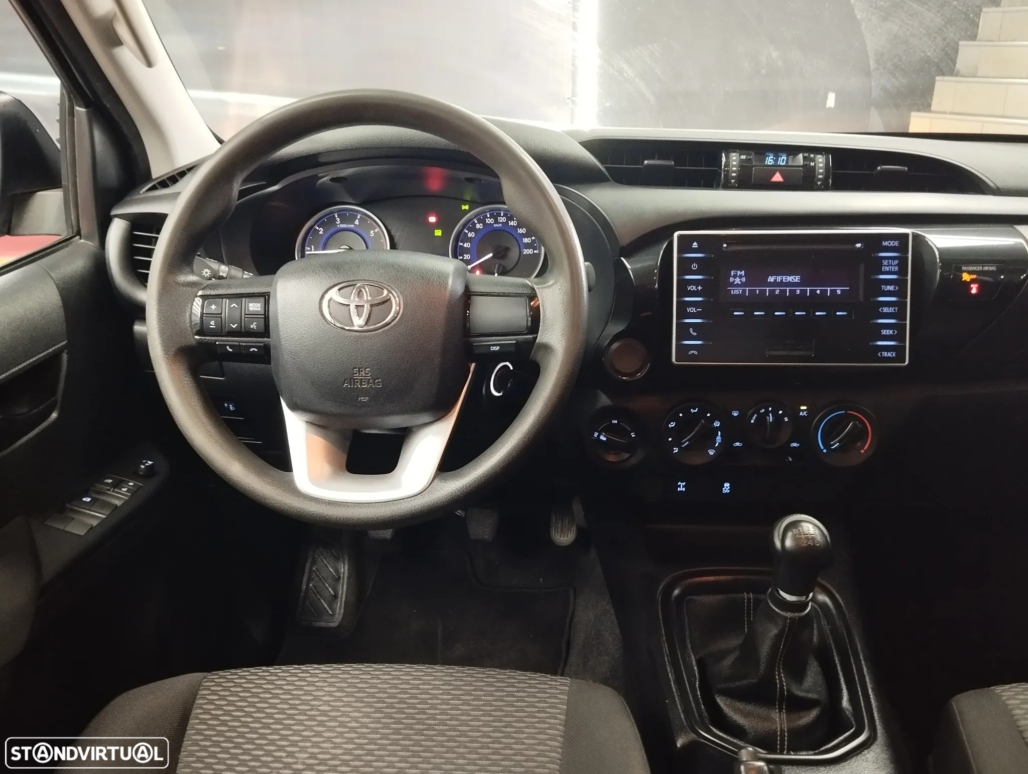 Toyota Hilux 2.4 D-4D 4WD CD CM - 11