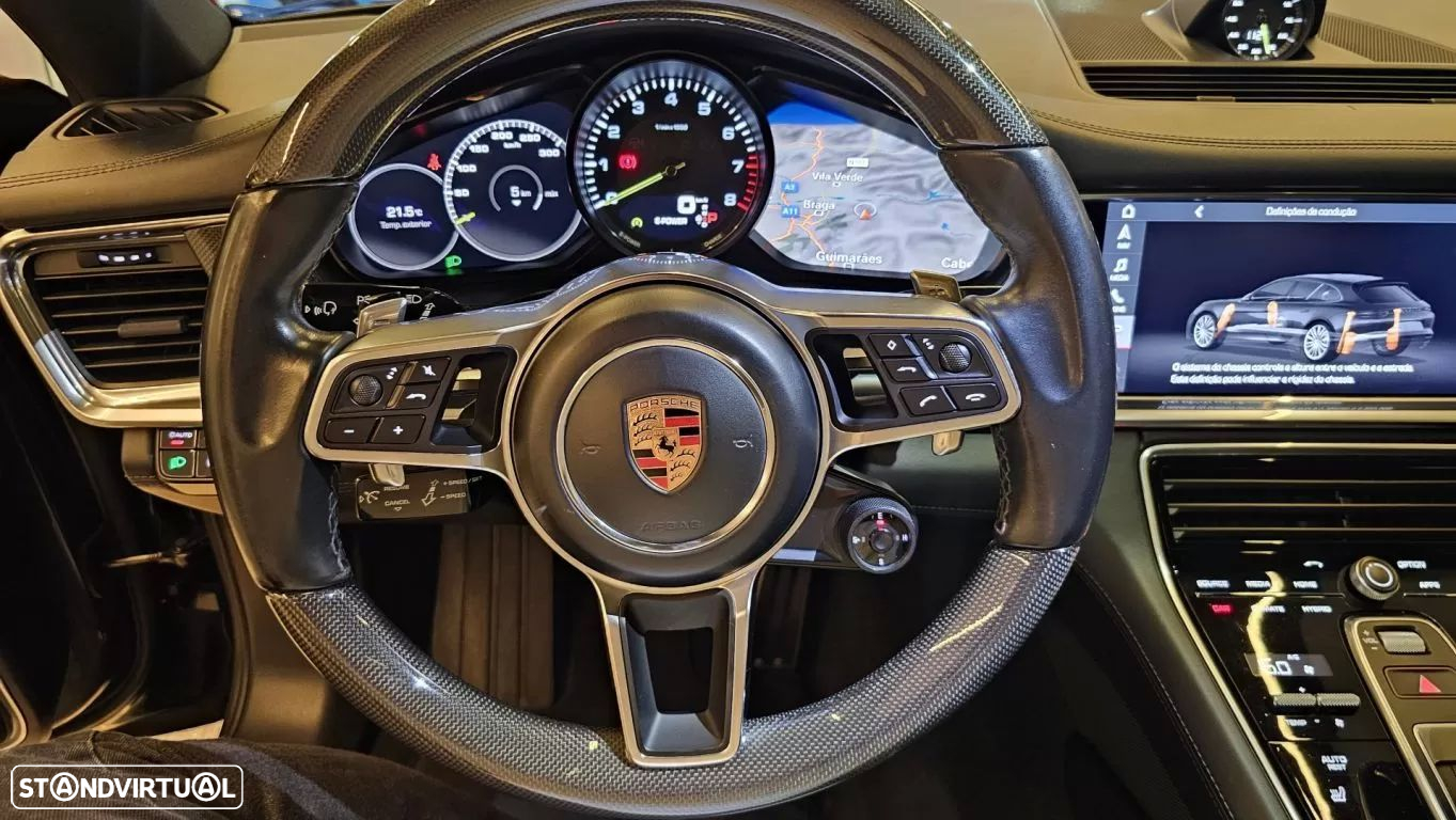 Porsche Panamera Sport Turismo 4 E-Hybrid 10 Years Edition - 38