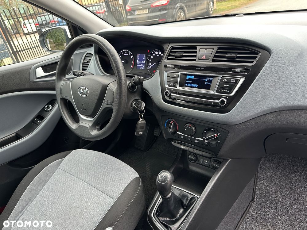 Hyundai i20 1.2 Fifa World Cup Edition - 16