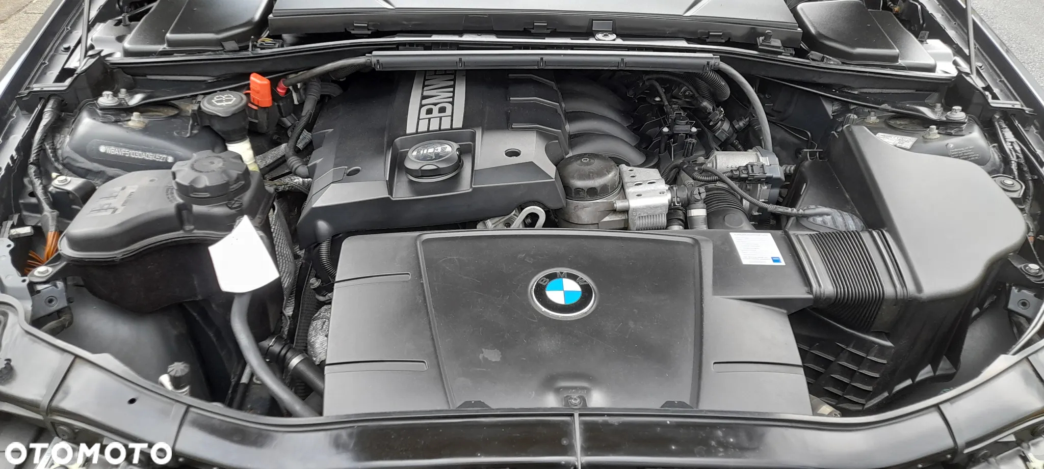 BMW Seria 3 318i Edition Exclusive - 4